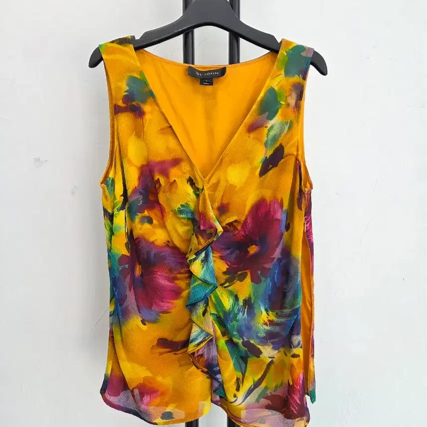[BUNJANG] ST. JOHN Genuine Flower Shirring Sleeveless Blouse / 정품 센존 ST.JOHN 플라워 셔링 민소매 블라우스