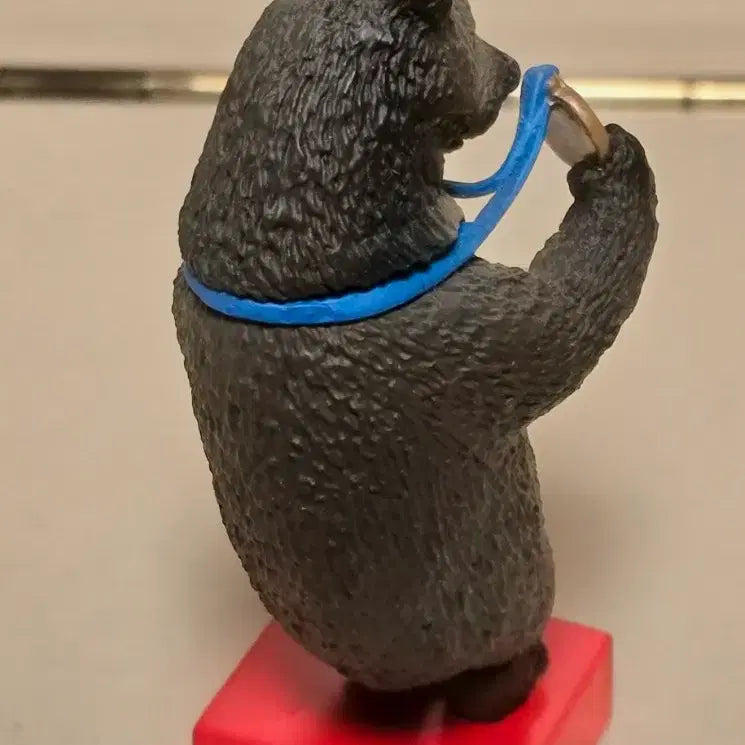 [BUNJANG] Stasto Animal Series Bear Award Figurine / Stasto 표창대 아니멀  동물 피규어 (쿠마 곰)