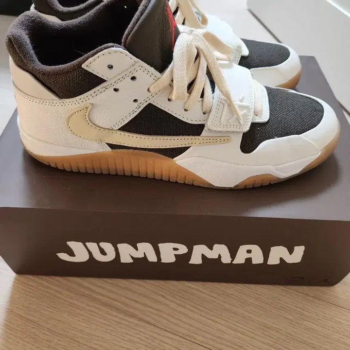 [BUNJANG] Nike Air Jordan 1 High OG Dark Mocha / 285 스캇 나이키 점프맨 세일 앤 다크 모카