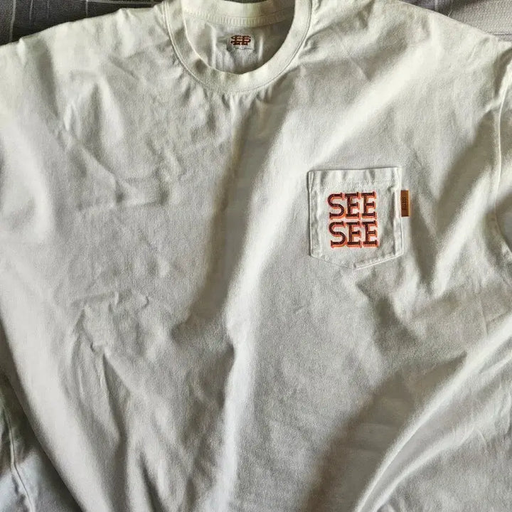 [BUNJANG] SEESEE Half Sleeve T-Shirt / SEESEE 반팔