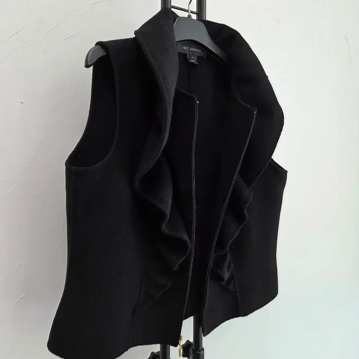 [BUNJANG] ST. JOHN Ruffle Detail Vest / 정품 센존 ST.JOHN 러플 장식 조끼