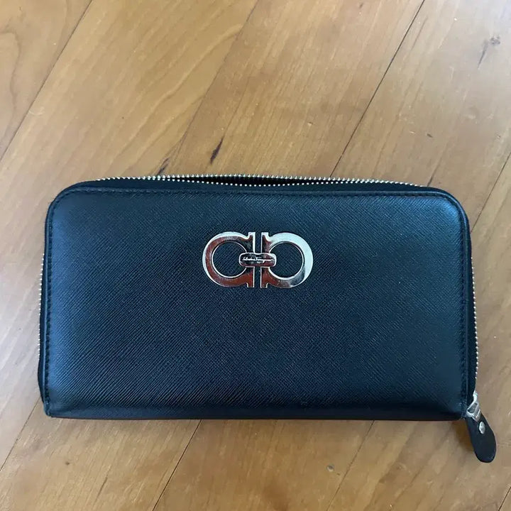[BUNJANG] Salvatore Ferragamo Black Zipper Long Wallet / 페라가모 블랙 지퍼 장지갑 지갑