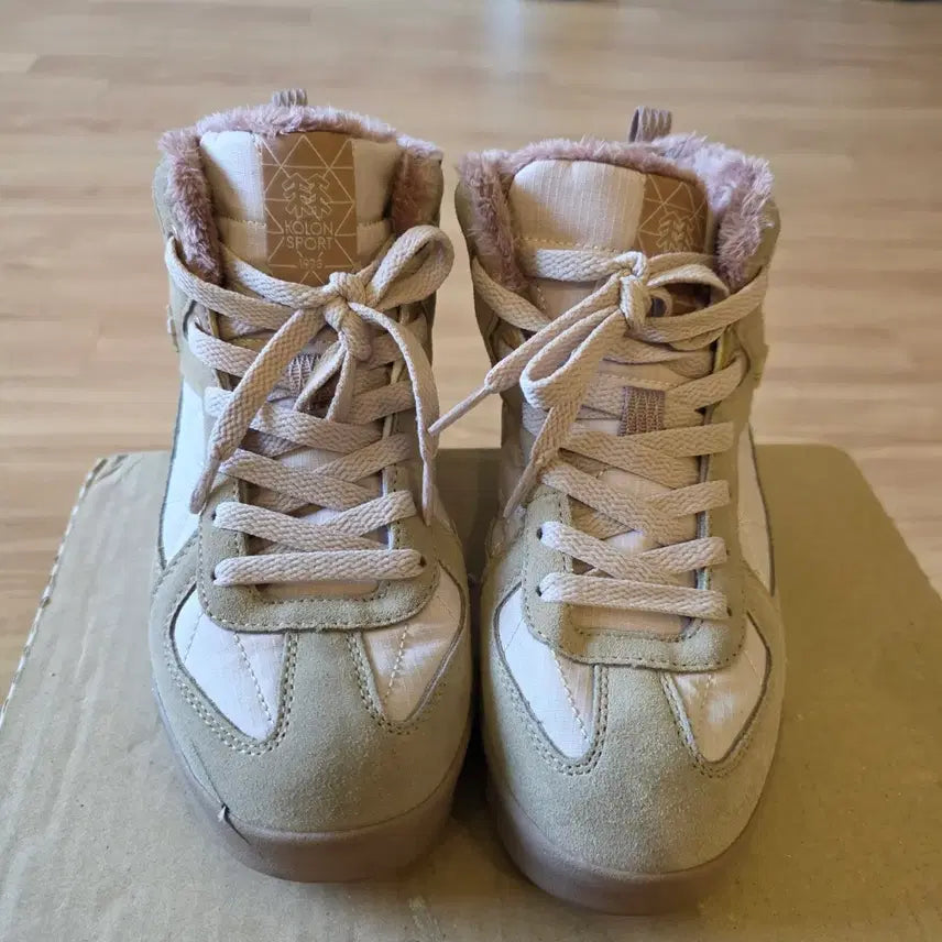 [BUNJANG] KOLON SPORT Fur Lined High-Top Sneakers (230) / 코오롱 스포츠  퍼 안감 하이탑 스니커즈 230