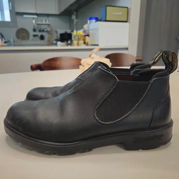 [BUNJANG] Blundstone 2039 Chelsea Boots Low Cut Black / [8] 블런드스톤 2039 첼시부츠 슬립온 로우컷 블랙 275