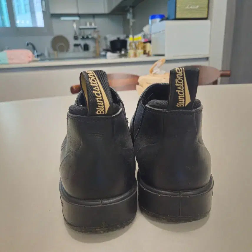 [BUNJANG] Blundstone 2039 Chelsea Boots Low Cut Black / [8] 블런드스톤 2039 첼시부츠 슬립온 로우컷 블랙 275