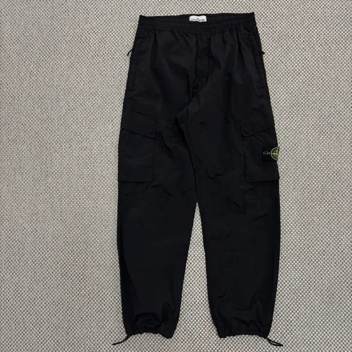 [BUNJANG] Stone Island Nylon Jogger Pants (32) / [32]스톤아일랜드 와펜패치 나일론 조거팬츠