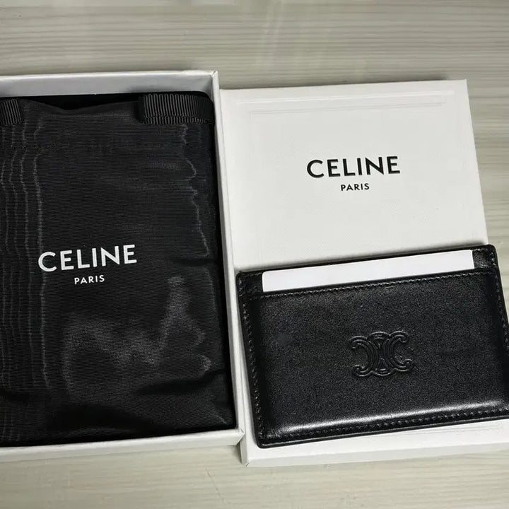 [BUNJANG] Celine Calfskin Triomphe Card Wallet / OS)셀린느 카프스킨 트리옹프 카드 지갑