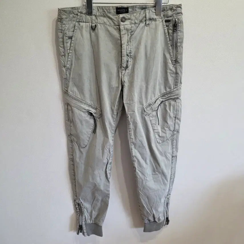 [BUNJANG] INDUSTRIE Cargo Jogger Pants (Size 32) / INDUSTRIE 카고 조거 팬츠 32