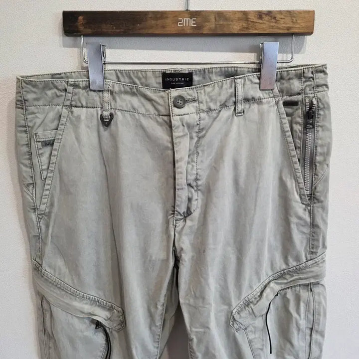 [BUNJANG] INDUSTRIE Cargo Jogger Pants (Size 32) / INDUSTRIE 카고 조거 팬츠 32