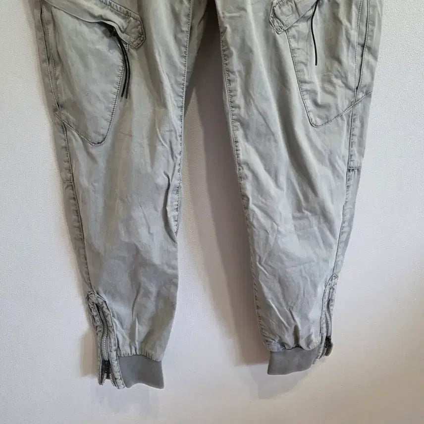 [BUNJANG] INDUSTRIE Cargo Jogger Pants (Size 32) / INDUSTRIE 카고 조거 팬츠 32