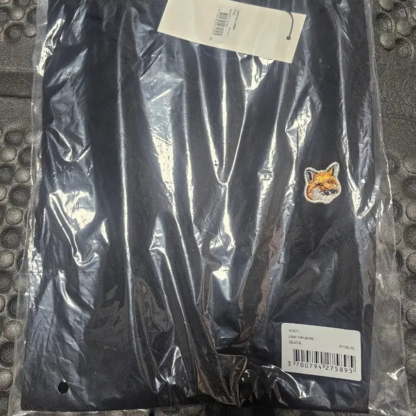 [BUNJANG] Maison Kitsuné Fox Patch T-Shirt Black XL / 메종키츠네 폭스 반팔티 블랙 XL 새상품