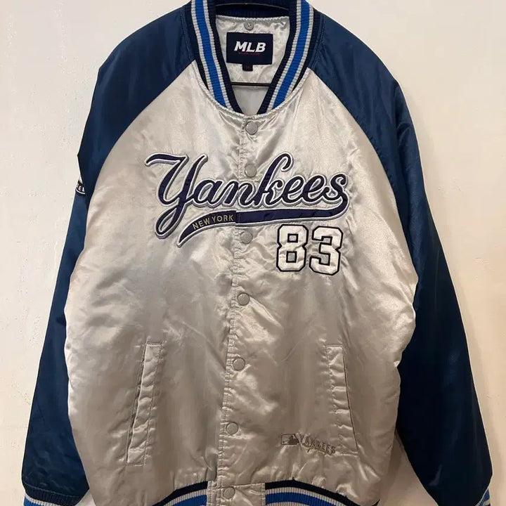[BUNJANG] MLB New York Yankees Stadium Baseball Jumper Size 100 / MLB 뉴욕 양키즈 스타디움 야구 점퍼 100