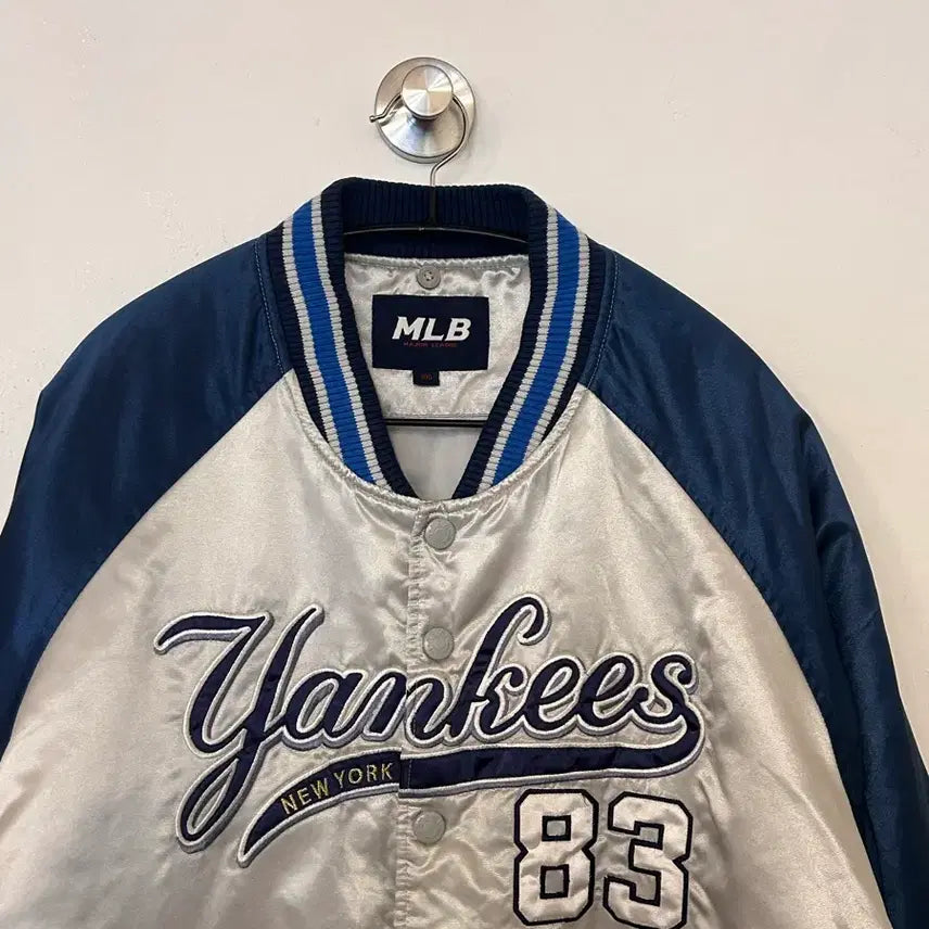 [BUNJANG] MLB New York Yankees Stadium Baseball Jumper Size 100 / MLB 뉴욕 양키즈 스타디움 야구 점퍼 100