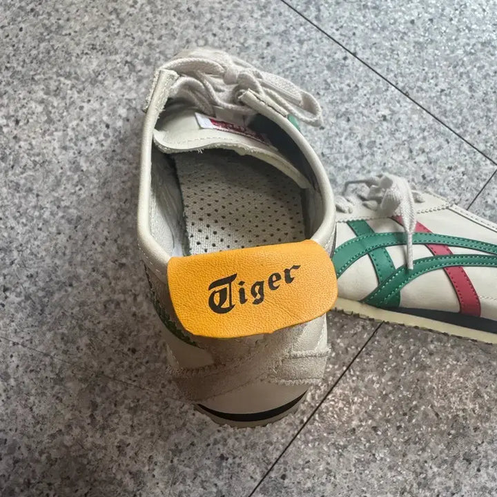 [SOLD OUT] 오니츠카타이거 멕시코66