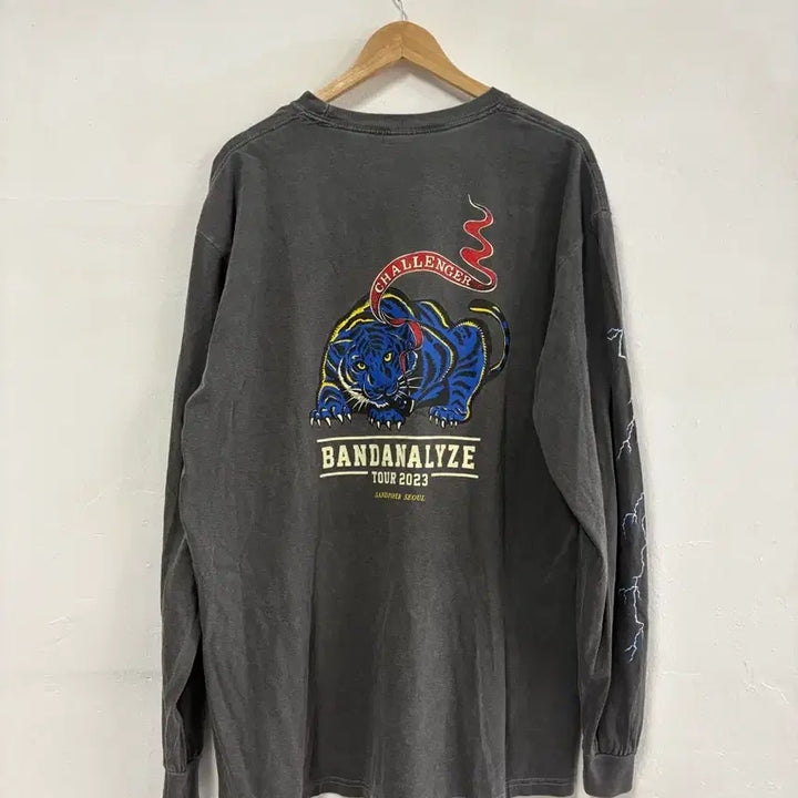 [BUNJANG] Challenger Tiger Print Long Sleeve T-Shirt / 챌린저 롱슬리브