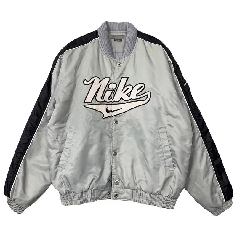 [BUNJANG] Nike 00s Embroidered Logo Varsity Jacket L / 나이키 00s 올드스쿨 자수 로고 바시티 L