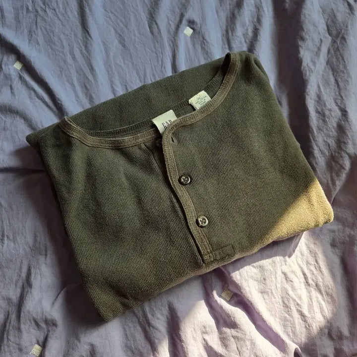 [BUNJANG] GAP Vintage Henleys Long Sleeve T-Shirt XL / GAP 빈티지 헨리넥 긴팔 티셔츠 XL