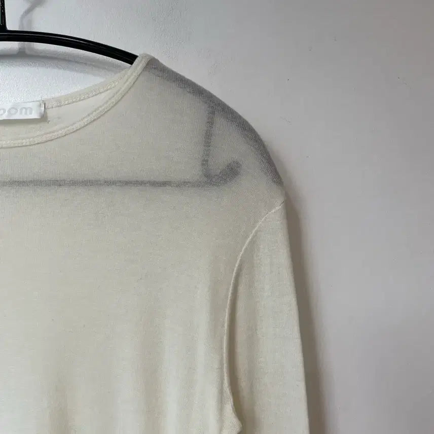 [BUNJANG] Broom Long Sleeve Knit Ivory / broom 긴팔 니트 아이보리