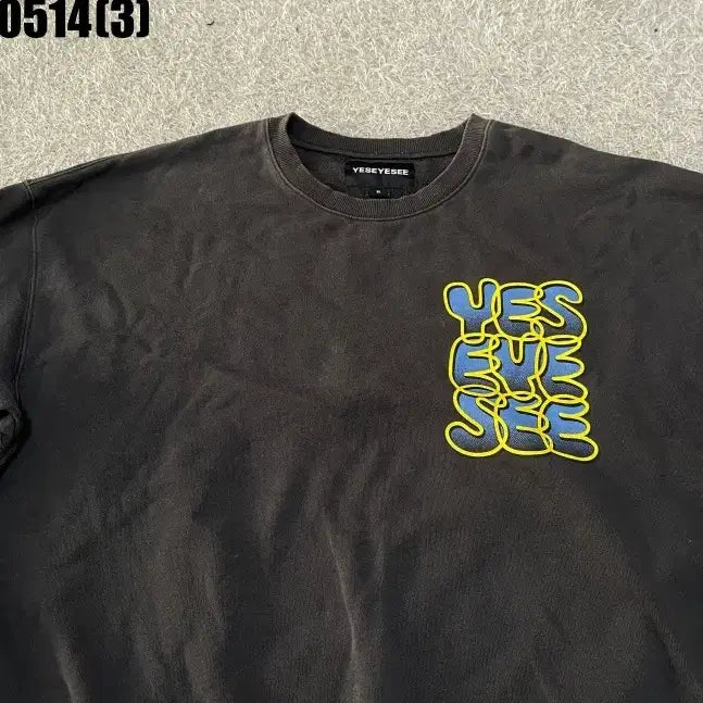 [BUNJANG] YESEYESEYES Man-to-Man Sweatshirt / 예스아이씨 맨투맨
