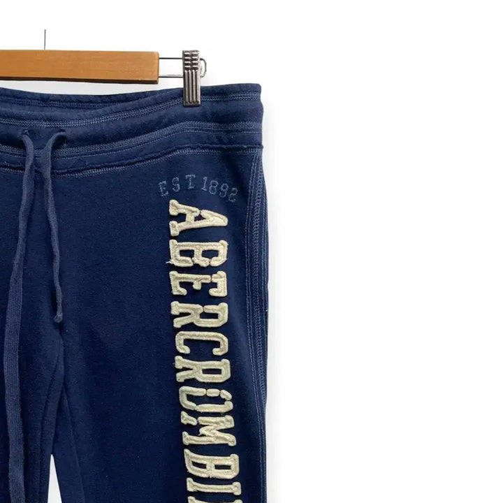 [BUNJANG] Abercrombie &amp; Fitch Navy Sweatpants M / A&amp;F 아베크롬비 네이비 스웻팬츠 M