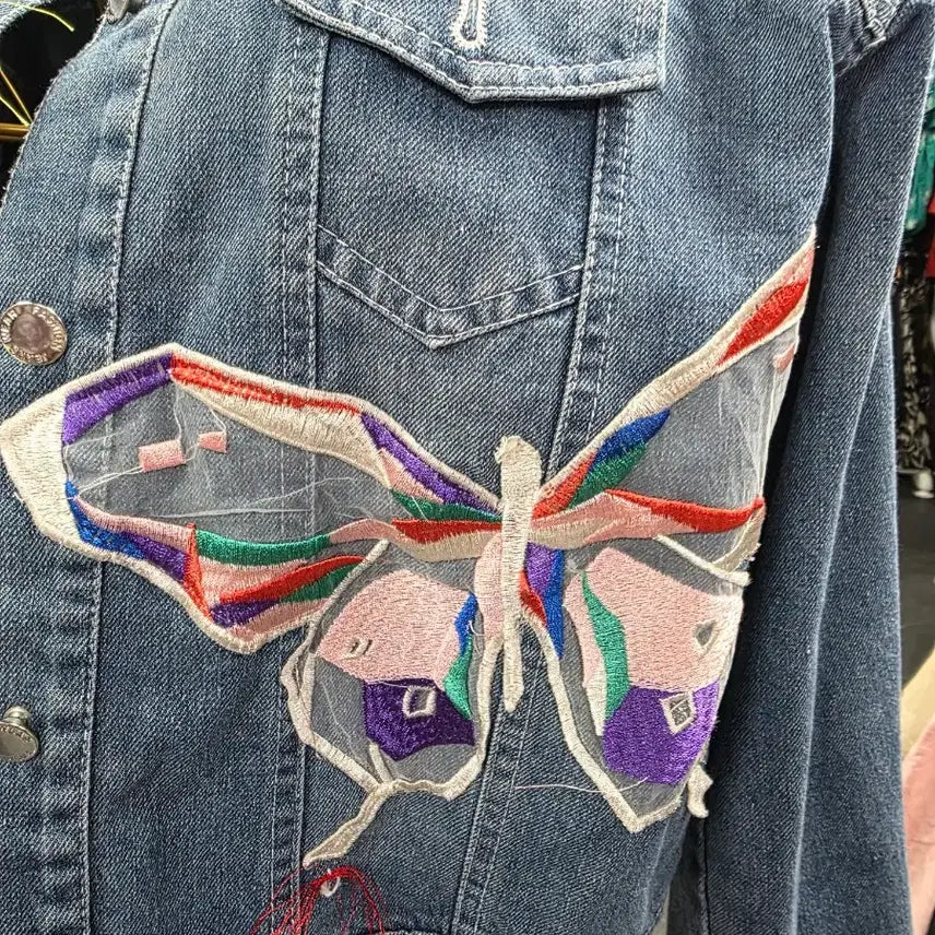 [BUNJANG] Vintage Butterfly Embroidery Denim Jacket / 나비 자수 데님 청자켓(66)