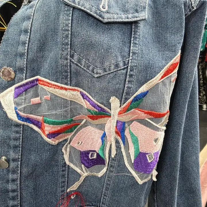 [BUNJANG] Vintage Butterfly Embroidery Denim Jacket / 나비 자수 데님 청자켓(66)