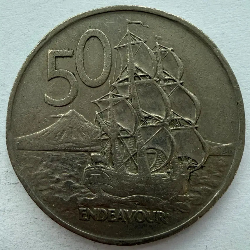 [BUNJANG] 1967 New Zealand 50 Cent Coin / 1967년 뉴질랜드 50센트 동전 S2940