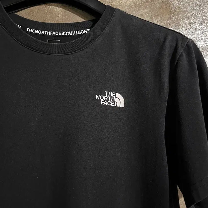 [BUNJANG] Le Coq Sportif Round Short Sleeve T-Shirt Black / 르꼬끄 라운드 반팔티 블랙