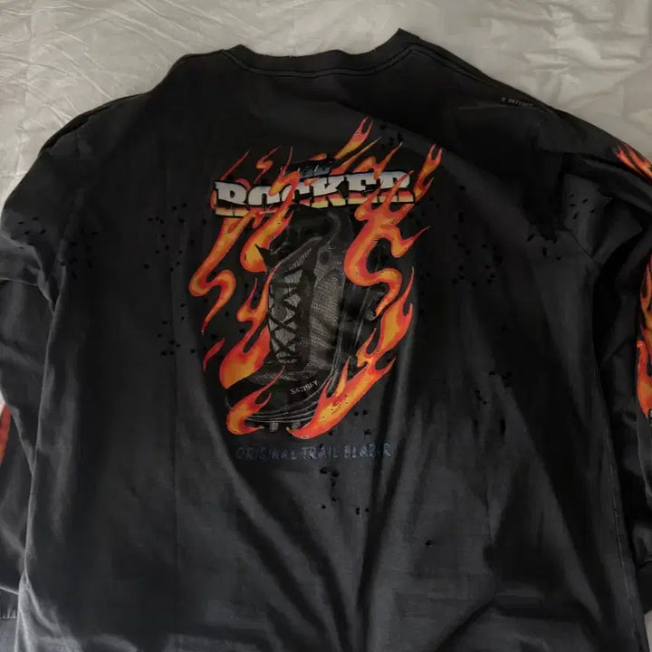 [BUNJANG] Satisfy The Racker Long Sleeve M / 사이즈 교환 Satisfy 새티스파이 모스테크 더라커 롱슬리브 M 1회착