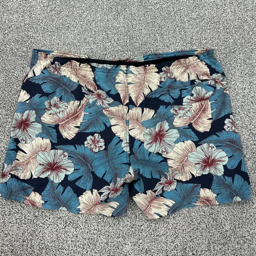 [BUNJANG] Patagonia Flower Pattern Baggies Shorts / 파타고니아 플라워패턴 배기스 반바지