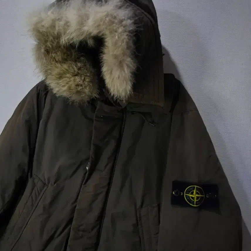 [BUNJANG] Stone Island Microfiber Coyote Fur Puffer Jacket (M) / [정품/백화점판] 스톤아일랜드 마이크로랩스 코요테퍼 점퍼패딩 95/M