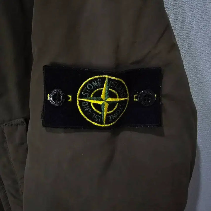 [BUNJANG] Stone Island Microfiber Coyote Fur Puffer Jacket (M) / [정품/백화점판] 스톤아일랜드 마이크로랩스 코요테퍼 점퍼패딩 95/M