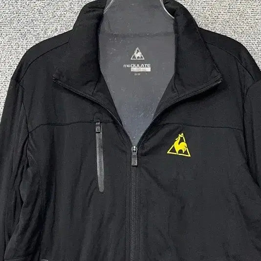[BUNJANG] Le Coq Sportif Black Logo Performance Zip-Up Jacket M / 르꼬끄 스포츠 블랙 로고 기능성 집업 M
