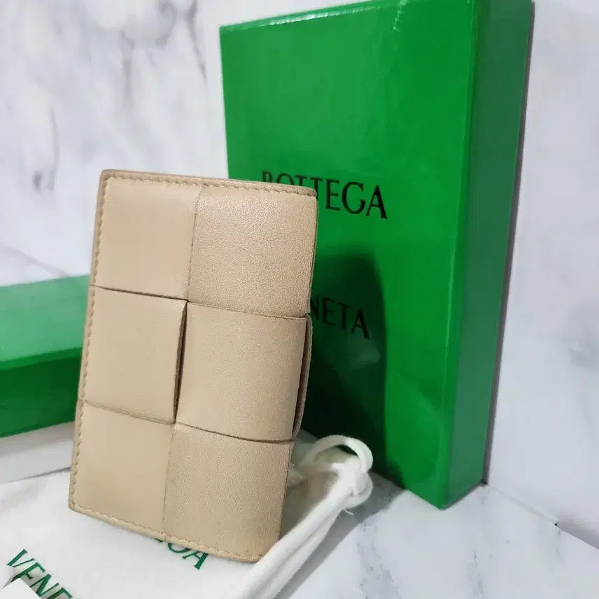 [BUNJANG] Bottega Veneta Beige Bi-fold Wallet / 보테가베네타 카드지갑