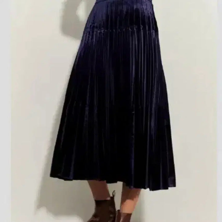[BUNJANG] Sandro Navy Velvet-Like Midi Skirt / 산드로 스커트 43(55)사이즈