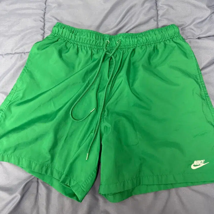 [BUNJANG] Nike Green Shorts / 나이키 반바지 그린색