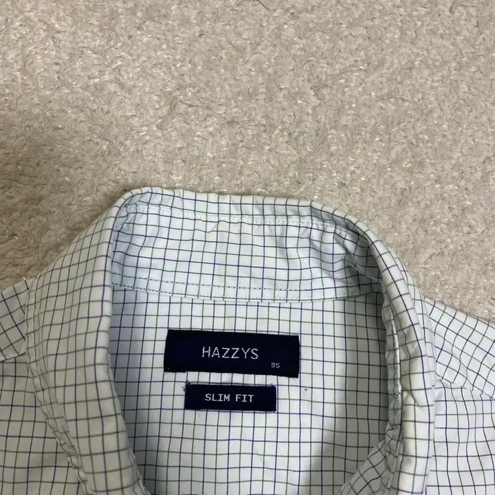 [BUNJANG] Hazzys White Check Slim Fit Short Sleeve Shirt Size 95 / 헤지스 화이트 체크 반팔 셔츠 슬림핏 95