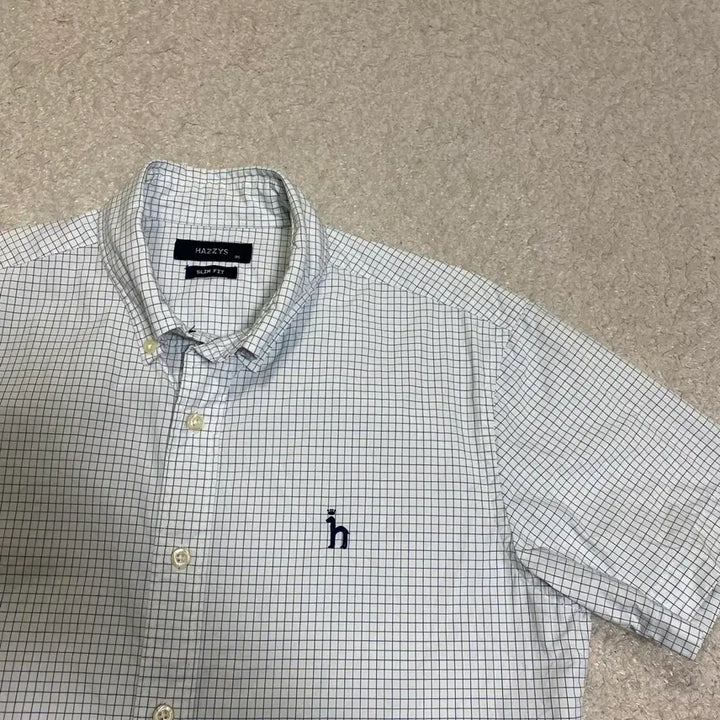 [BUNJANG] Hazzys White Check Slim Fit Short Sleeve Shirt Size 95 / 헤지스 화이트 체크 반팔 셔츠 슬림핏 95