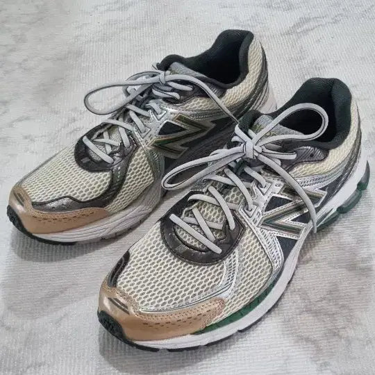 [BUNJANG] New Balance 860v2 Aimé Leon Dore Green / 뉴발란스 860v2 에임레온도르 그린 300