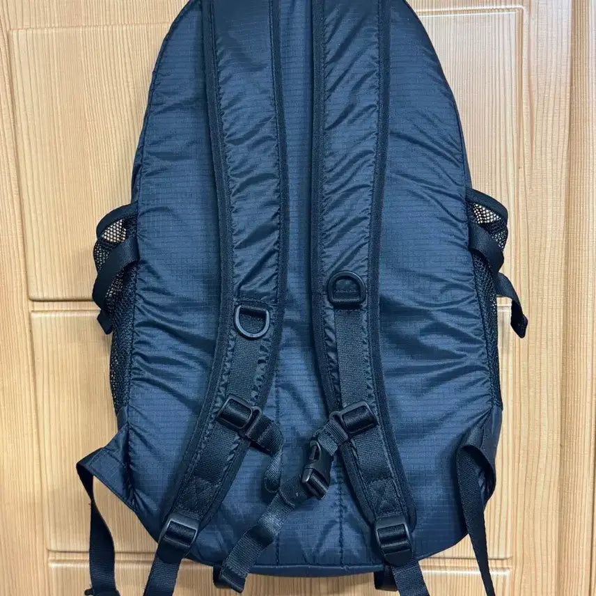 [BUNJANG] Musinsa Standard Ripstop Curved Pocket Hiking Backpack - Black / 무신사 스탠다드 립스탑 커브드 포켓 하이킹 백팩 [블랙]