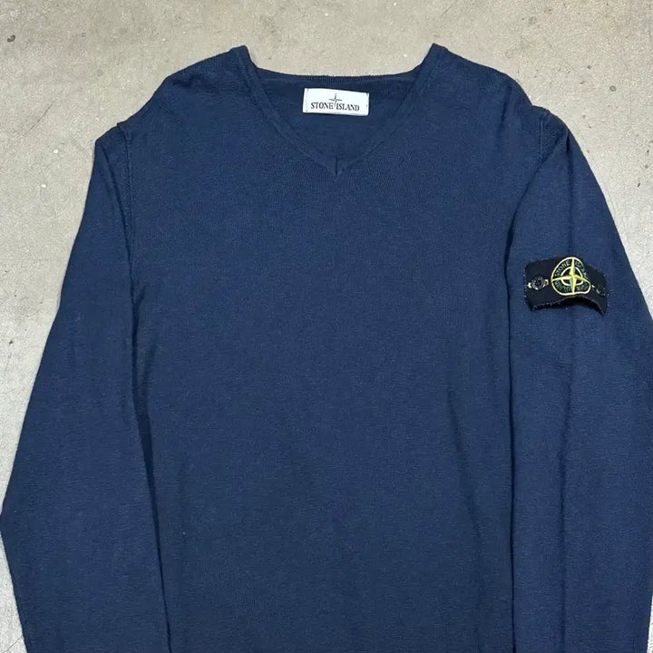 [BUNJANG] Stone Island Navy V-Neck Knit Sweater / M 스톤아일랜드 네이비 브이넥 니트