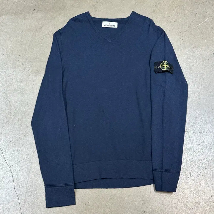 [BUNJANG] Stone Island Navy V-Neck Knit Sweater / M 스톤아일랜드 네이비 브이넥 니트