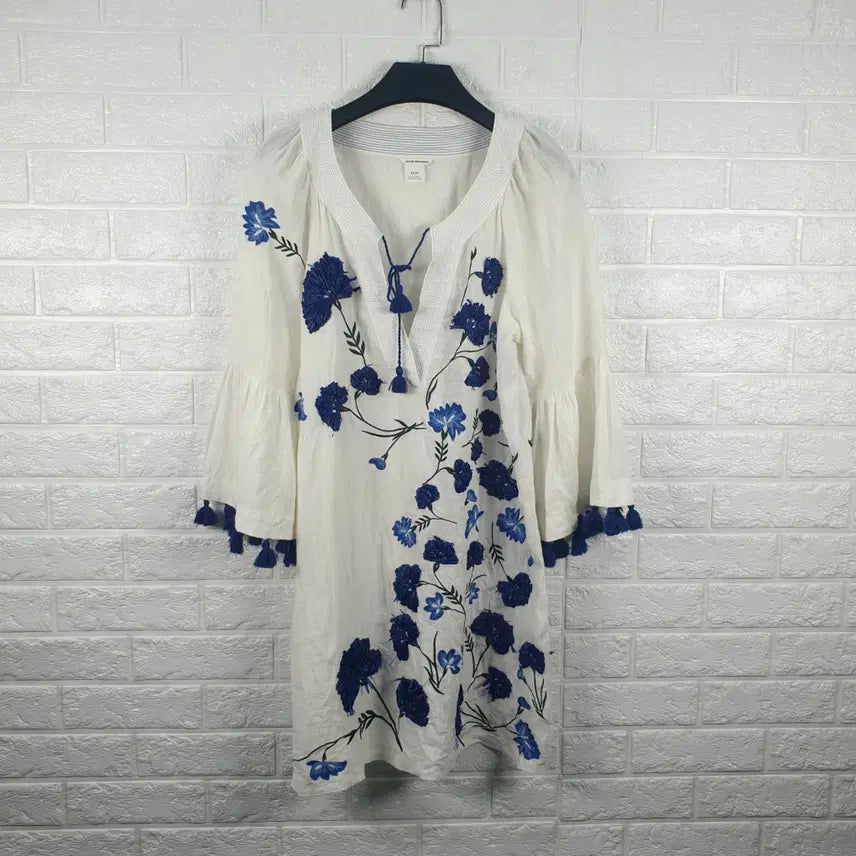 [BUNJANG] Club Monaco Embroidered Linen Dress / [55]클럽모나코 자수 린넨 원피스