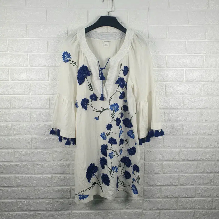 [BUNJANG] Club Monaco Embroidered Linen Dress / [55]클럽모나코 자수 린넨 원피스