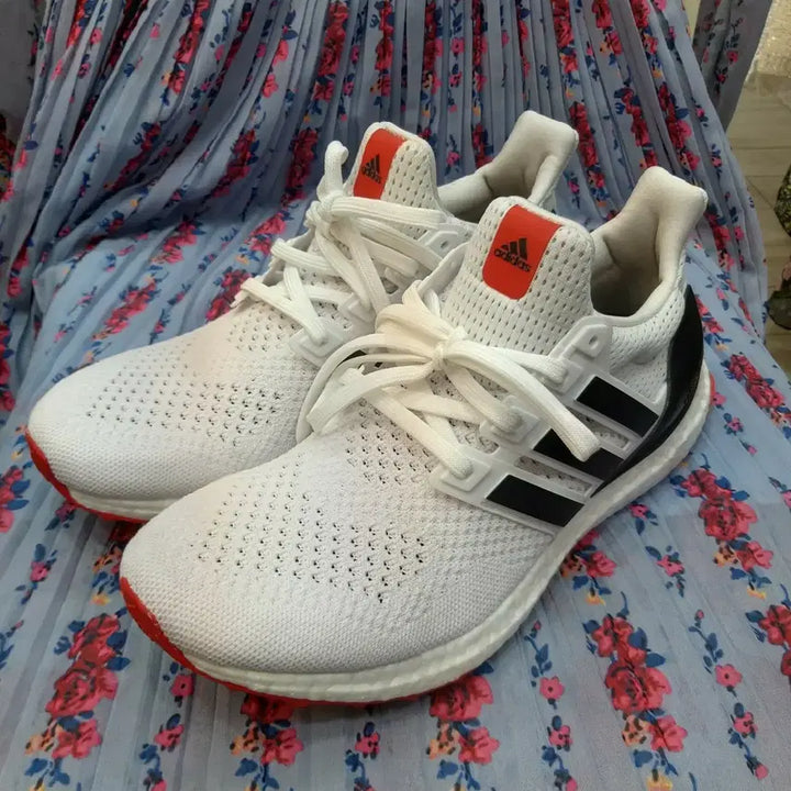 [BUNJANG] Adidas Ultraboost White Black 270mm / 아디다스 울트라부스트 화이트 블랙 270mm
