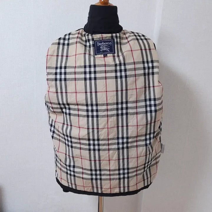 [SOLD OUT] 버버리 블랙 남성 집업 자켓 점퍼 100
