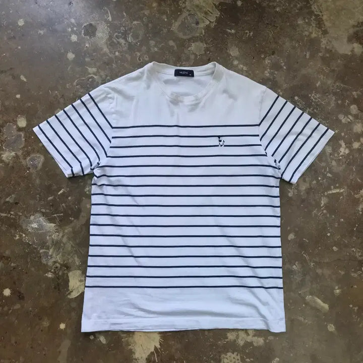[BUNJANG] Hazzys Striped Short-Sleeve T-Shirt / 100) 헤지스 스트라이프 반팔티 반팔 티셔츠