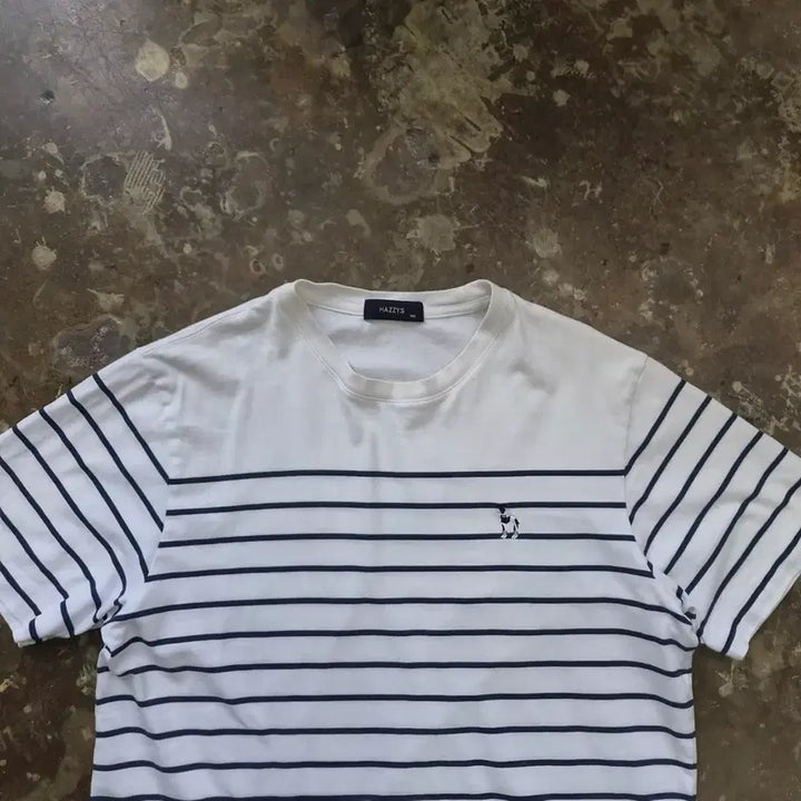 [BUNJANG] Hazzys Striped Short-Sleeve T-Shirt / 100) 헤지스 스트라이프 반팔티 반팔 티셔츠