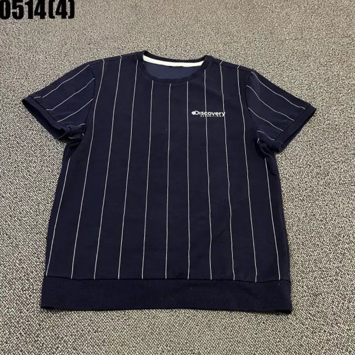 [BUNJANG] Discovery Vertical Stripe Short Sleeve T-Shirt / 디스커버리 세로 스트라이프 반팔 티셔츠