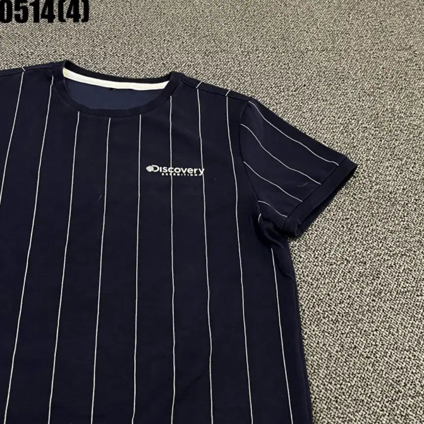 [BUNJANG] Discovery Vertical Stripe Short Sleeve T-Shirt / 디스커버리 세로 스트라이프 반팔 티셔츠